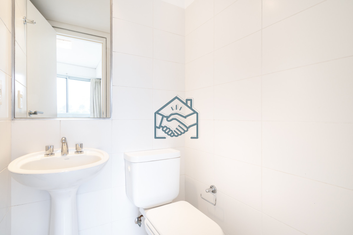 Apartamento ID.612/Venta-y-alquiler-de-departamento-con-tres-dormitorios-mas-dependencia-de-servicio-en-torre-Le-Parc-playa-Brava,-Punta-del-Este - Venta y alquiler de departamento con tres dormitorios mas dependencia de servicio en torre Le Parc playa Brava, Punta del Este