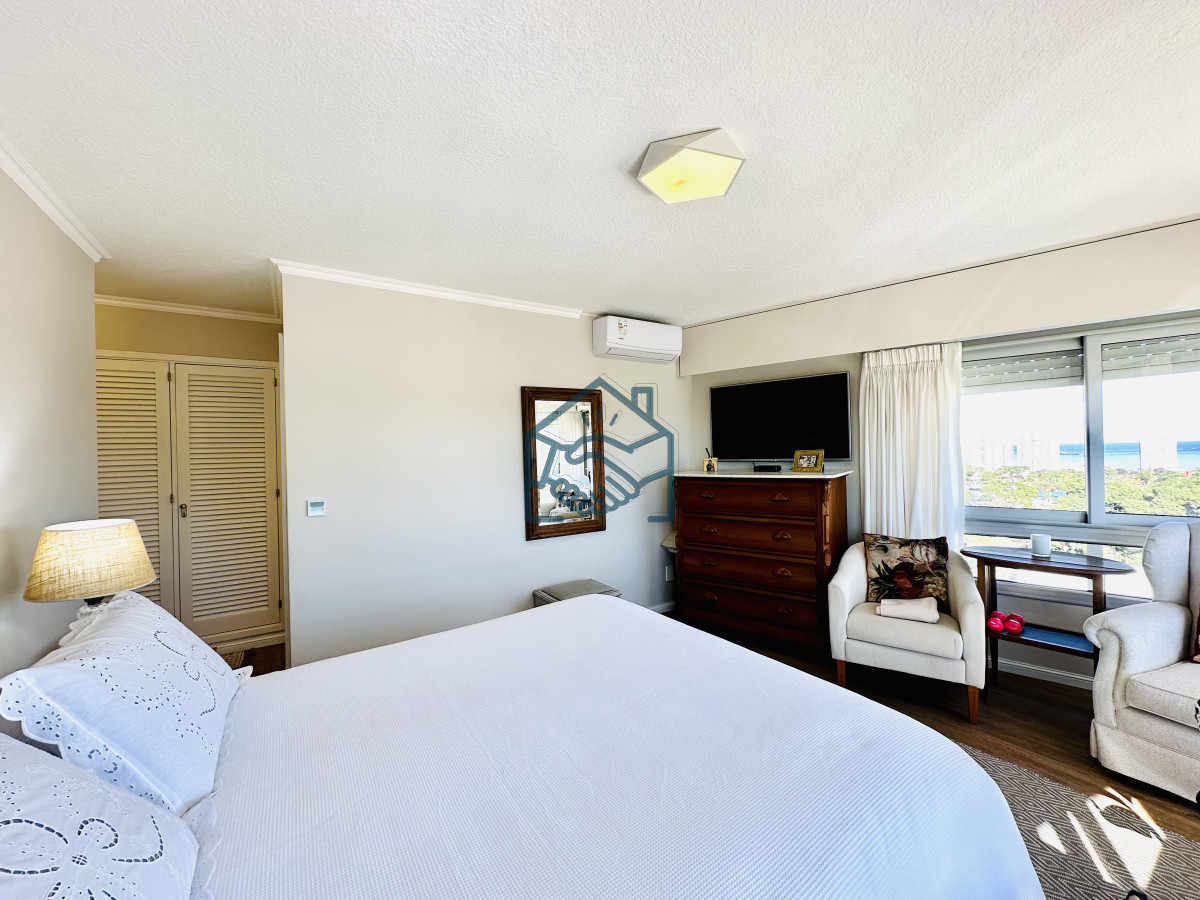 Apartamento ID.1397/Venta-de-magnífico-apartamento-de-3-dormitorios-más-dependencia-en-Roosevelt,-Punta-del-Este - Venta de magnífico apartamento de 3 dormitorios más dependencia en Roosevelt, Punta del Este