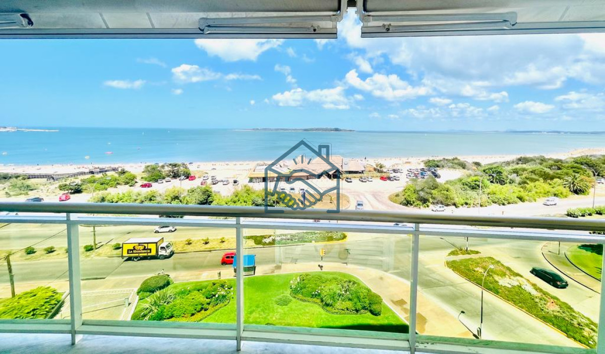Apartamento ID.644/Apartamento-de-3-Dormitorios-sobre-Playa-Mansa,-en-Venta-y-Alquiler - Apartamento de 3 Dormitorios sobre Playa Mansa, en Venta y Alquiler