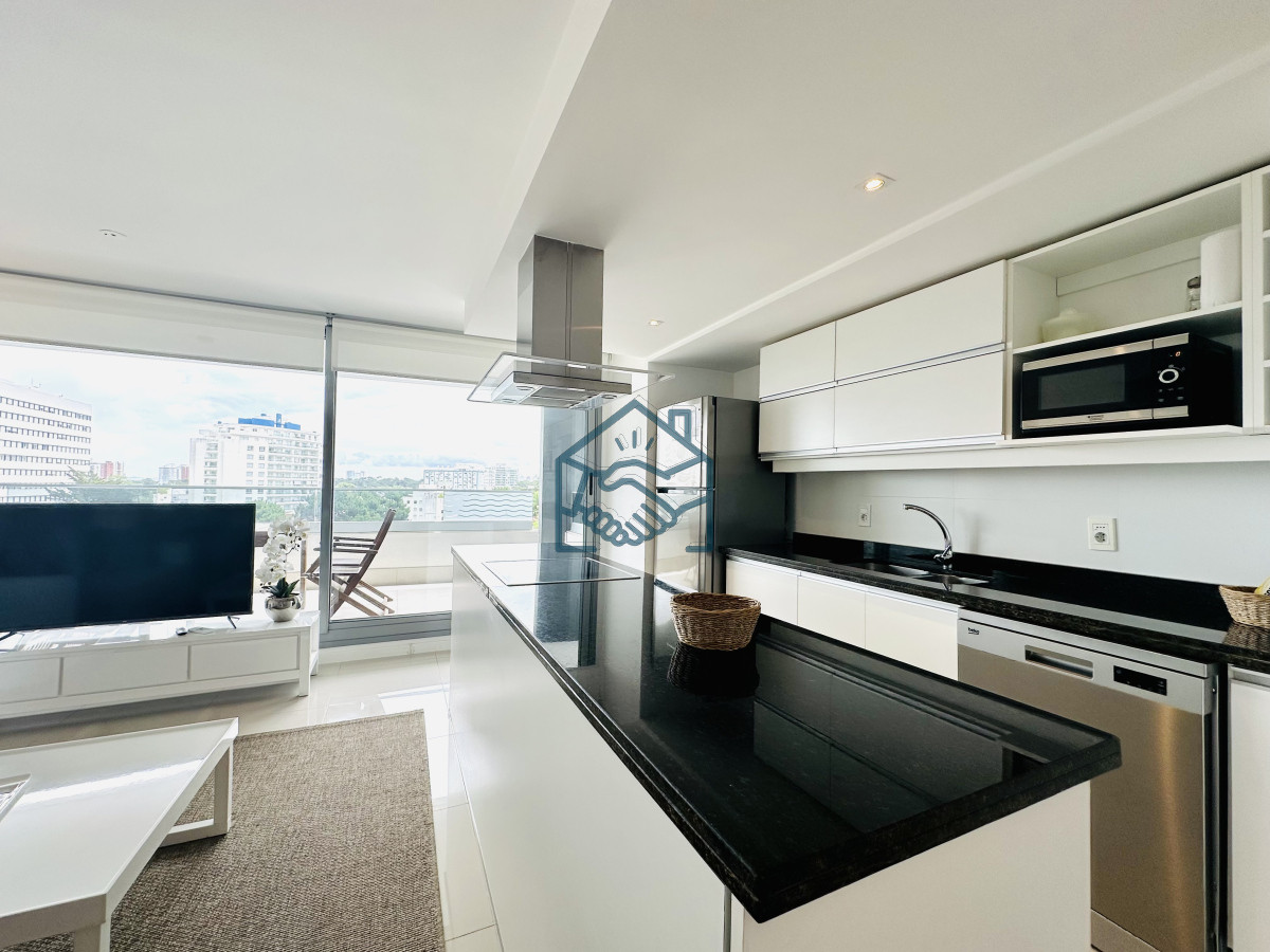 Apartamento ID.1045/Apartamento-de-2-Dormitorios-en-Venta-a-metros-de-playa-Brava,-Punta-del-Este - Apartamento de 2 Dormitorios en Venta a metros de playa Brava, Punta del Este