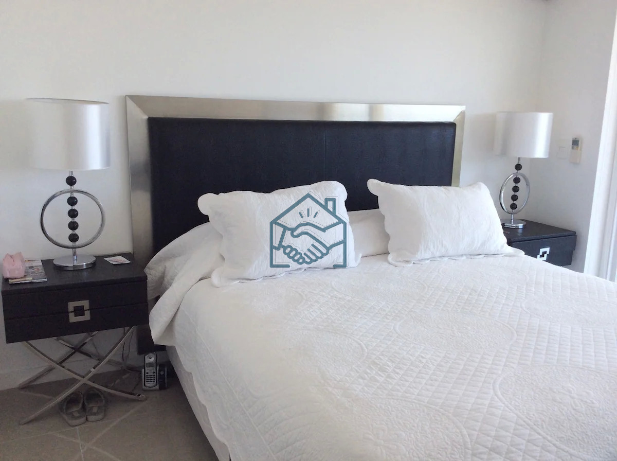 Apartamento ID.489/Venta-y-alquiler-de-moderno-departamento-de-tres-dormitorios-más-dependencia-a-pasos-de-Playa-Brava - Venta y alquiler de moderno departamento de tres dormitorios más dependencia a pasos de Playa Brava