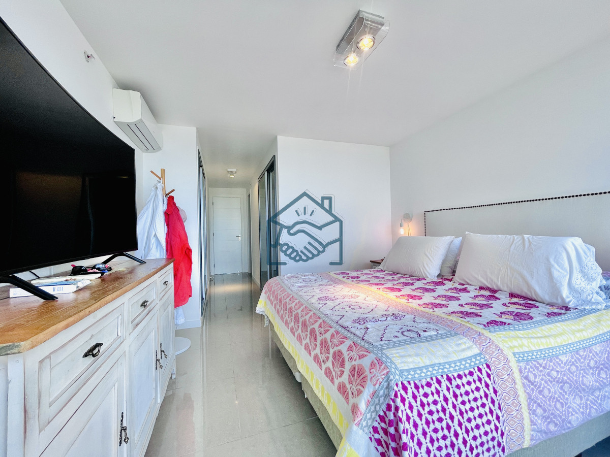 Apartamento ID.1224/-Exclusivo-Penthouse-de-3-Dormitorios-con-Vistas-panorámicas-a-Playa-Brava,-en-Venta -  Exclusivo Penthouse de 3 Dormitorios con Vistas panorámicas a Playa Brava, en Venta