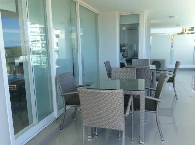Apartamento ID.489/Venta-y-alquiler-de-moderno-departamento-de-tres-dormitorios-más-dependencia-a-pasos-de-Playa-Brava - Venta y alquiler de moderno departamento de tres dormitorios más dependencia a pasos de Playa Brava