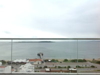 Apartamento ID.619/Moderno-Apartamento-de-3-Suites-en-Playa-Mansa-con-Vista-al-Mar - Moderno Apartamento de 3 Suites en Playa Mansa con Vista al Mar