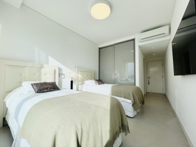 Apartamento ID.383/Venta-Espectacular-Apartamento-Frente-al-Mar,-3-Dormitorios,-Le-Parc-Punta-del-Este - Venta Espectacular Apartamento Frente al Mar, 3 Dormitorios, Le Parc Punta del Este