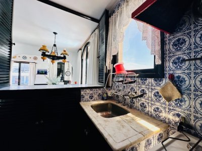 Apartamento ID.1246/Venta-de-apartamento-de-3-dormitorios-y-2-baños-a-metros-del-Mar-en-Playa-Mansa - Venta de apartamento de 3 dormitorios y 2 baños a metros del Mar en Playa Mansa