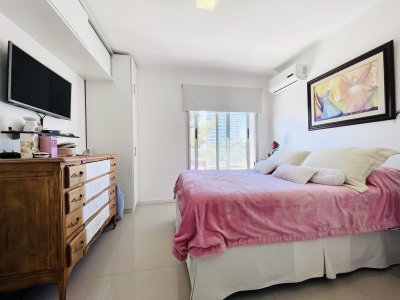 Apartamento ID.1047/Moderno-Apartamento-de-1-Dormitorio-en-Playa-Brava,-Venta-y-Alquiler,-Punta-del-Este - Moderno Apartamento de 1 Dormitorio en Playa Brava, Venta y Alquiler, Punta del Este