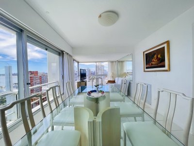 Apartamento ID.610/Apartamento-de-4-Dormitorios-con-Vista-al-Mar---Península-de-Punta-del-Este,-Venta-y-Alquiler - Apartamento de 4 Dormitorios con Vista al Mar - Península de Punta del Este, Venta y Alquiler