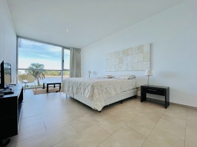 Apartamento ID.685/Venta-de-Moderno-Apartamento-de-3-Dormitorios-Frente-al-Mar-en-La-Barra - Venta de Moderno Apartamento de 3 Dormitorios Frente al Mar en La Barra