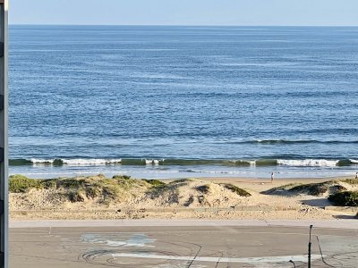 Apartamento ID.1065/Apartamento-de-2-Dormitorios-a-Estrenar-en-Alquiler-Anual-y-venta,-Playa-Brava,-Punta-del-Este - Apartamento de 2 Dormitorios a Estrenar en Alquiler Anual y venta, Playa Brava, Punta del Este