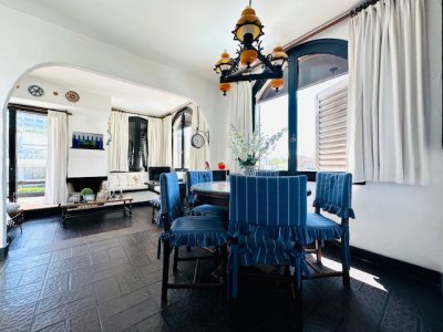 Apartamento ID.1246/Venta-de-apartamento-de-3-dormitorios-y-2-baños-a-metros-del-Mar-en-Playa-Mansa - Venta de apartamento de 3 dormitorios y 2 baños a metros del Mar en Playa Mansa