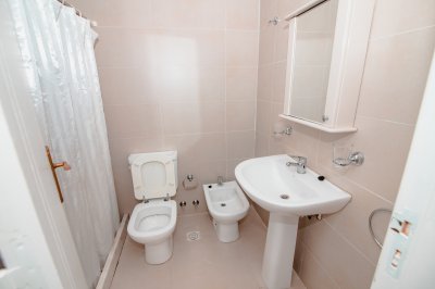 Apartamento ID.862/Oportunidad-en-Venta-de-Apartamento-de-planta-baja-con-salida-al-jardín-de-tres-dormitorios-en-Playa-Montoya - Oportunidad en Venta de Apartamento de planta baja con salida al jardín de tres dormitorios en Playa Montoya