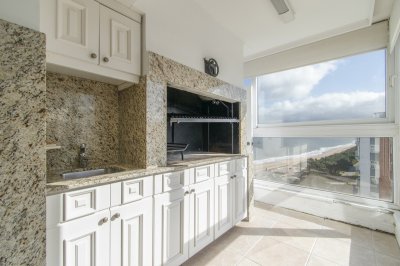 Apartamento ID.628/Penthouse-sobre-Playa-Mansa,-4-Dormitorios-y-Parrillero-en-Venta---Punta-del-Este - Penthouse sobre Playa Mansa, 4 Dormitorios y Parrillero en Venta - Punta del Este