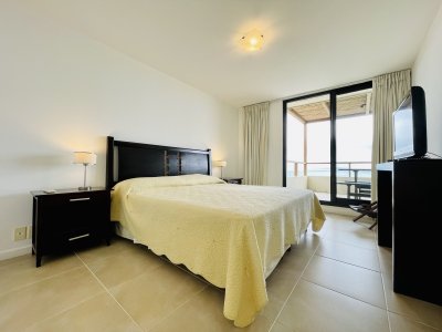 Apartamento ID.1242/Venta-de-apartamento-de-dos-dormitorios-con-parrillero-en-complejo-privado-de-Punta-Ballena - Venta de apartamento de dos dormitorios con parrillero en complejo privado de Punta Ballena