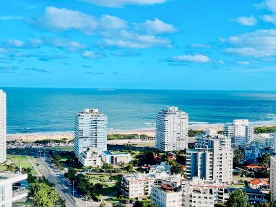 Apartamento ID.1224/-Exclusivo-Penthouse-de-3-Dormitorios-con-Vistas-panorámicas-a-Playa-Brava,-en-Venta -  Exclusivo Penthouse de 3 Dormitorios con Vistas panorámicas a Playa Brava, en Venta