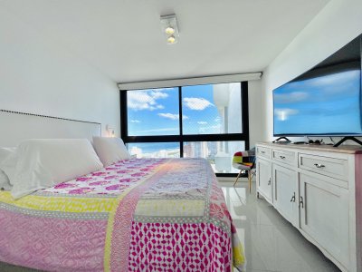 Apartamento ID.1224/-Exclusivo-Penthouse-de-3-Dormitorios-con-Vistas-panorámicas-a-Playa-Brava,-en-Venta -  Exclusivo Penthouse de 3 Dormitorios con Vistas panorámicas a Playa Brava, en Venta