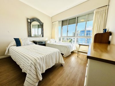 Apartamento ID.1397/Venta-de-magnífico-apartamento-de-3-dormitorios-más-dependencia-en-Roosevelt,-Punta-del-Este - Venta de magnífico apartamento de 3 dormitorios más dependencia en Roosevelt, Punta del Este