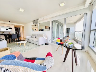 Apartamento ID.843/Apartamento-de-2-Dormitorios-y-Dependencia,-Parrillero-en-Playa-Brava---Punta-del-Este - Apartamento de 2 Dormitorios y Dependencia, Parrillero en Playa Brava - Punta del Este