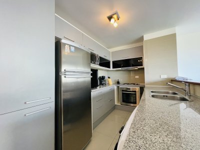 Apartamento ID.830/Apartamento-de-2-Dormitorios-y-Parrillero-Frente-a-Playa-Brava,-Punta-del-Este - Apartamento de 2 Dormitorios y Parrillero Frente a Playa Brava, Punta del Este