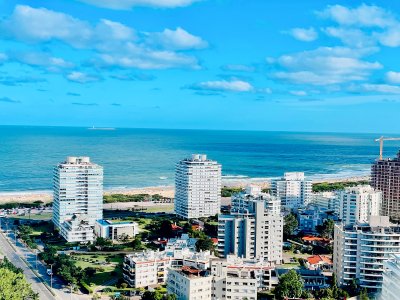 Apartamento ID.1224/-Exclusivo-Penthouse-de-3-Dormitorios-con-Vistas-panorámicas-a-Playa-Brava,-en-Venta -  Exclusivo Penthouse de 3 Dormitorios con Vistas panorámicas a Playa Brava, en Venta