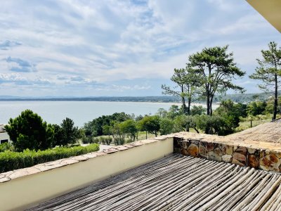 Apartamento ID.608/Venta-y-alquiler-de-apartamento-de-dos-dormitorios-con-parrillero-de-uso-exclusivo-en-Punta-Ballena - Venta y alquiler de apartamento de dos dormitorios con parrillero de uso exclusivo en Punta Ballena