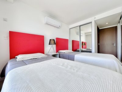 Apartamento ID.843/Apartamento-de-2-Dormitorios-y-Dependencia,-Parrillero-en-Playa-Brava---Punta-del-Este - Apartamento de 2 Dormitorios y Dependencia, Parrillero en Playa Brava - Punta del Este