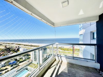 Apartamento ID.843/Apartamento-de-2-Dormitorios-y-Dependencia,-Parrillero-en-Playa-Brava---Punta-del-Este - Apartamento de 2 Dormitorios y Dependencia, Parrillero en Playa Brava - Punta del Este