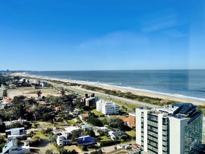 Apartamento ID.843/Apartamento-de-2-Dormitorios-y-Dependencia,-Parrillero-en-Playa-Brava---Punta-del-Este - Apartamento de 2 Dormitorios y Dependencia, Parrillero en Playa Brava - Punta del Este