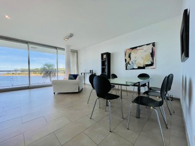 Apartamento ID.685/Venta-de-Moderno-Apartamento-de-3-Dormitorios-Frente-al-Mar-en-La-Barra - Venta de Moderno Apartamento de 3 Dormitorios Frente al Mar en La Barra