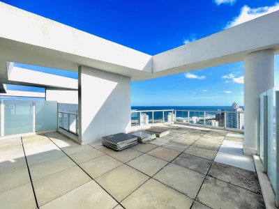 Apartamento ID.1224/-Exclusivo-Penthouse-de-3-Dormitorios-con-Vistas-panorámicas-a-Playa-Brava,-en-Venta -  Exclusivo Penthouse de 3 Dormitorios con Vistas panorámicas a Playa Brava, en Venta