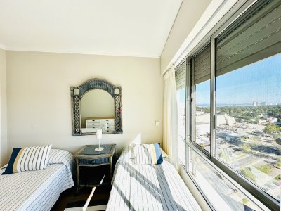 Apartamento ID.1397/Venta-de-magnífico-apartamento-de-3-dormitorios-más-dependencia-en-Roosevelt,-Punta-del-Este - Venta de magnífico apartamento de 3 dormitorios más dependencia en Roosevelt, Punta del Este