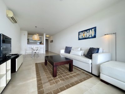 Apartamento ID.994/Apartamento-de-un-dormitorio-con-parrillero-y-jardin-en-Venta-y-Alquiler,-Punta-Ballena - Apartamento de un dormitorio con parrillero y jardin en Venta y Alquiler, Punta Ballena