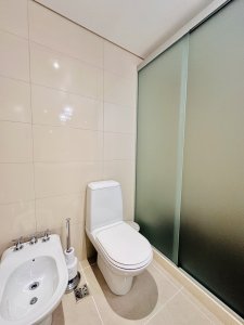 Apartamento ID.1121/Lujoso-Penthouse-de-4-Dormitorios-con-Vista-al-Mar-sobre-Playa-Mansa,-Punta-del-Este - Lujoso Penthouse de 4 Dormitorios con Vista al Mar sobre Playa Mansa, Punta del Este