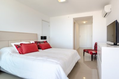 Apartamento ID.647/Apartamento-de-2-Dormitorios-en-Playa-Brava-con-Vista-al-Mar---Venta - Apartamento de 2 Dormitorios en Playa Brava con Vista al Mar - Venta