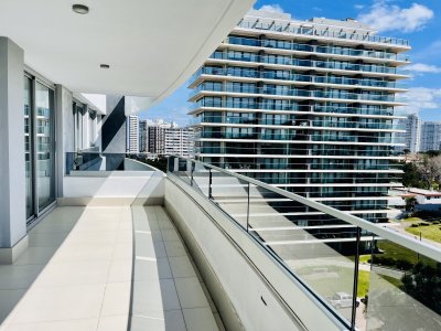 Apartamento ID.1045/Apartamento-de-2-Dormitorios-en-Venta-a-metros-de-playa-Brava,-Punta-del-Este - Apartamento de 2 Dormitorios en Venta a metros de playa Brava, Punta del Este