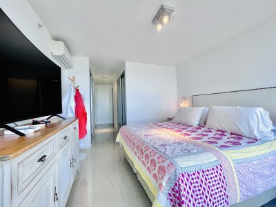 Apartamento ID.1224/-Exclusivo-Penthouse-de-3-Dormitorios-con-Vistas-panorámicas-a-Playa-Brava,-en-Venta -  Exclusivo Penthouse de 3 Dormitorios con Vistas panorámicas a Playa Brava, en Venta