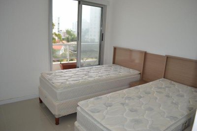 Apartamento ID.1429/Muy-Buen-Apartamento-de-2-Dormitorios-en-Aidy-Grill,-Punta-del-Este - Muy Buen Apartamento de 2 Dormitorios en Aidy Grill, Punta del Este