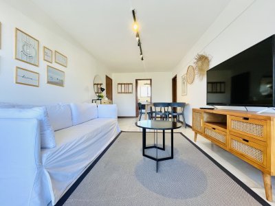 Apartamento ID.1068/Apartamento-de-2-Dormitorios-en-playa-El-Emir,-Punta-del-Este---Venta-y-Alquiler-de-Verano - Apartamento de 2 Dormitorios en playa El Emir, Punta del Este - Venta y Alquiler de Verano
