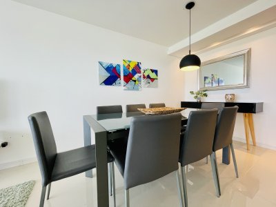 Apartamento ID.843/Apartamento-de-2-Dormitorios-y-Dependencia,-Parrillero-en-Playa-Brava---Punta-del-Este - Apartamento de 2 Dormitorios y Dependencia, Parrillero en Playa Brava - Punta del Este