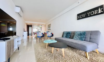 Apartamento de 2 Dormitorios y Parrillero con Vista al Mar en Playa Brava, Look Tower