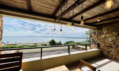 Venta y alquiler de apartamento de dos dormitorios con parrillero de uso exclusivo en Punta Ballena