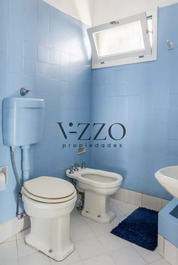 Casa ID.663/Gran-Casa-en-Venta-sobre-el-Mar-de-5-Dormitorios-y-Dependencia-en-Península,-Punta-del-Este - Gran Casa en Venta sobre el Mar de 5 Dormitorios y Dependencia en Península, Punta del Este