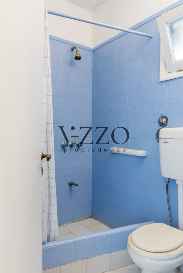 Casa ID.663/Gran-Casa-en-Venta-sobre-el-Mar-de-5-Dormitorios-y-Dependencia-en-Península,-Punta-del-Este - Gran Casa en Venta sobre el Mar de 5 Dormitorios y Dependencia en Península, Punta del Este