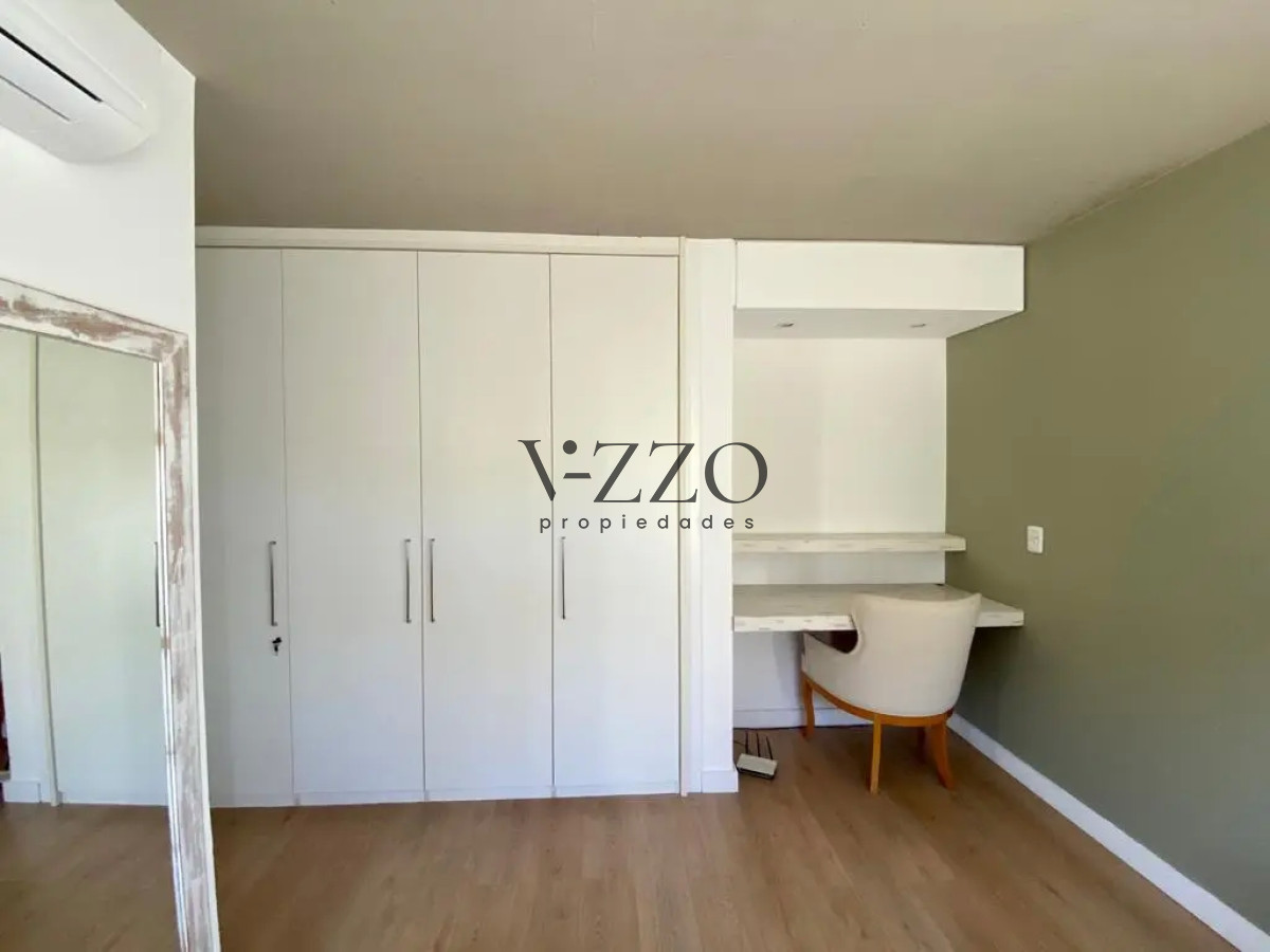 Casa ID.1090/Venta-y-alquiler-de-maravillosa-casa-de-cuatro-dormitorios-en-barrio-privado,-Playa-Brava,-Punta-del-Este - Venta y alquiler de maravillosa casa de cuatro dormitorios en barrio privado, Playa Brava, Punta del Este