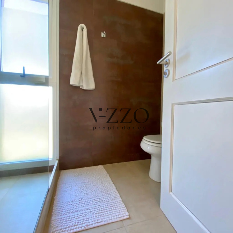 Casa ID.1090/Venta-y-alquiler-de-maravillosa-casa-de-cuatro-dormitorios-en-barrio-privado,-Playa-Brava,-Punta-del-Este - Venta y alquiler de maravillosa casa de cuatro dormitorios en barrio privado, Playa Brava, Punta del Este