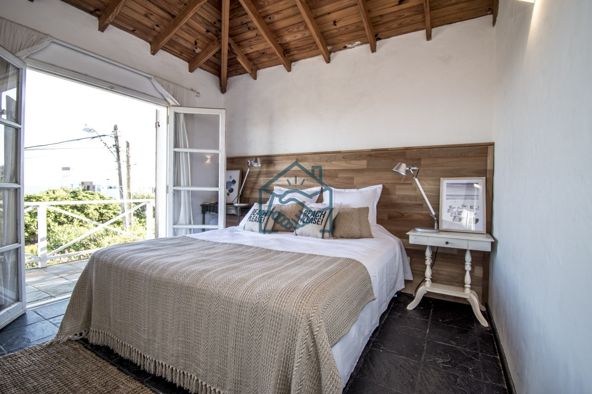 Casa ID.1423/Excelente-Casa-de-4-Dormitorios-con-Piscina-y-Parrillero-en-Montoya,-La-Barra - Excelente Casa de 4 Dormitorios con Piscina y Parrillero en Montoya, La Barra