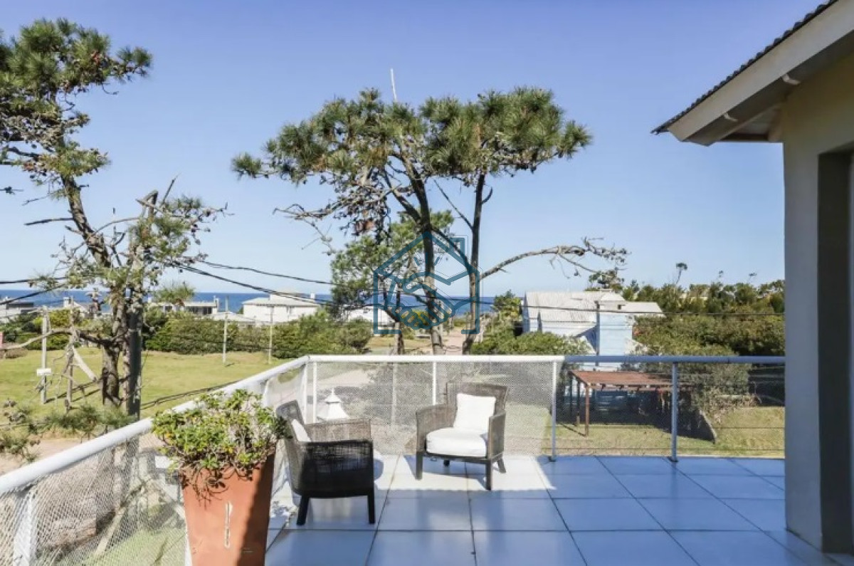 Casa ID.1422/Excelente-Casa-de-6-Dormitorios-y-Piscina-en-Montoya,-La-Barra - Excelente Casa de 6 Dormitorios y Piscina en Montoya, La Barra