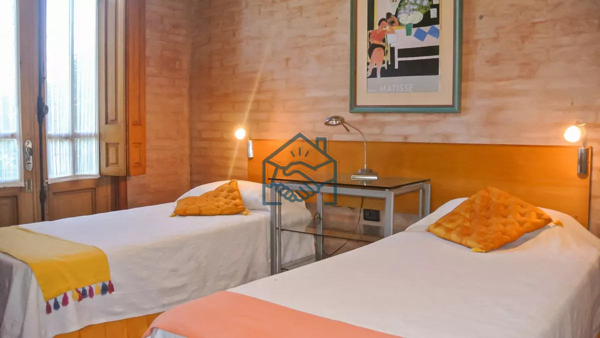 Casa ID.1468/Excelente-Casa-de-5-Dormitorios,-Piscina-y-Barbacoa-en-Barrio-Privado,-Punta-del-Este - Excelente Casa de 5 Dormitorios, Piscina y Barbacoa en Barrio Privado, Punta del Este