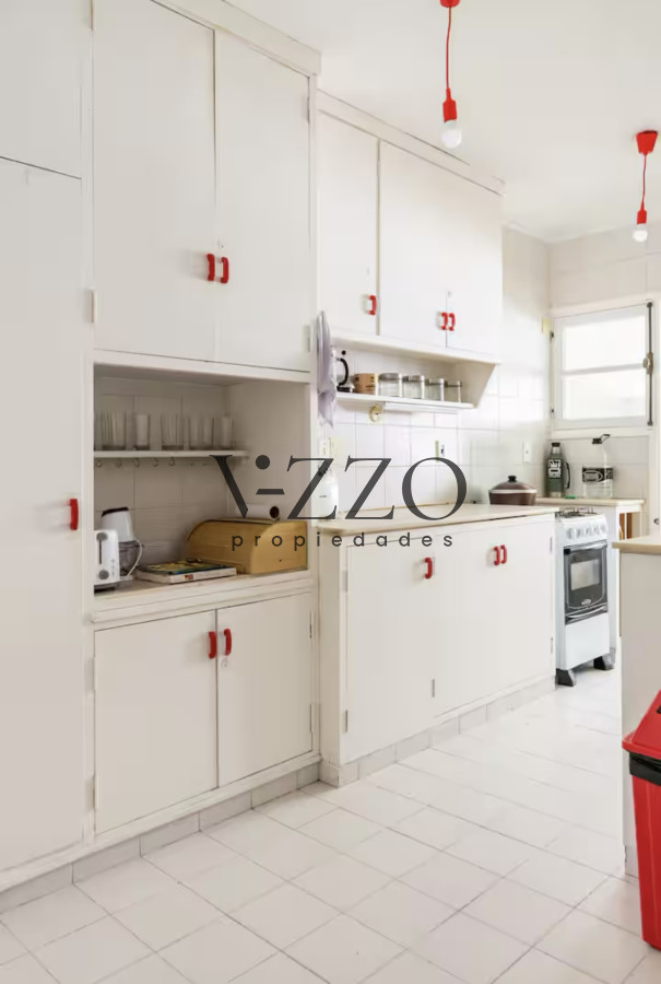 Casa ID.663/Gran-Casa-en-Venta-sobre-el-Mar-de-5-Dormitorios-y-Dependencia-en-Península,-Punta-del-Este - Gran Casa en Venta sobre el Mar de 5 Dormitorios y Dependencia en Península, Punta del Este
