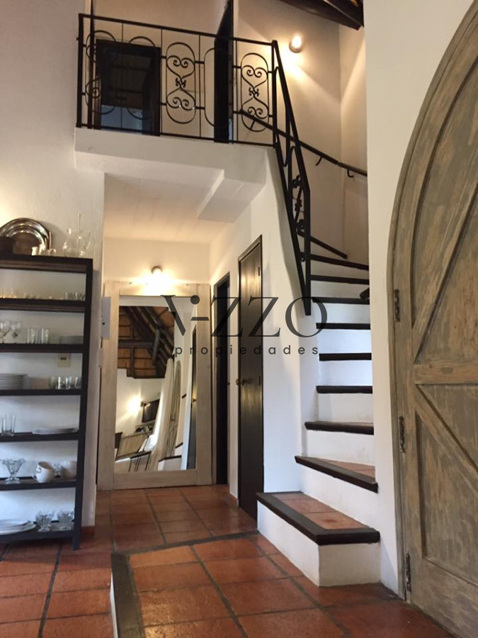 Casa ID.1112/Casa-de-3-Dormitorios-y-Piscina-en-Alquiler-Anual,-Rincón-del-Indio - Casa de 3 Dormitorios y Piscina en Alquiler Anual, Rincón del Indio